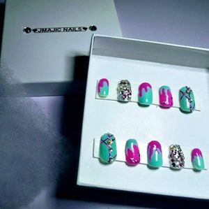 Reusable Drip Gel Studded Press On Nails